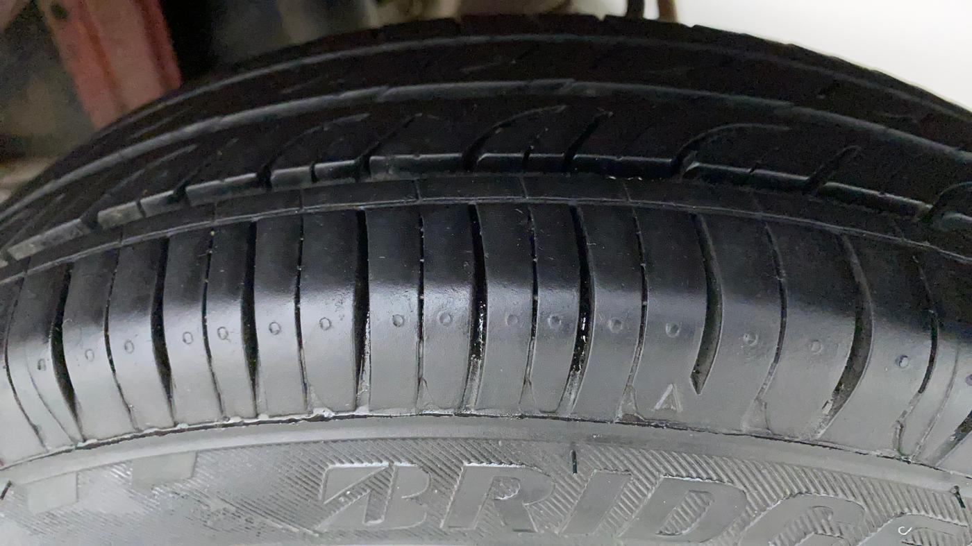 2018 Maruti Alto 800 LXI, Petrol, Manual, 68,347 km, Left Rear Tyre Tread