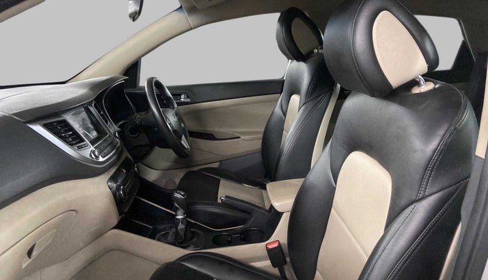 2017 Hyundai Tucson 2WD MT PETROL, Petrol, Manual, 53,047 km, Right Side Front Door Cabin