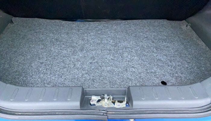 2019 Maruti Alto 800 LXI, Petrol, Manual, 15,873 km, Boot Inside