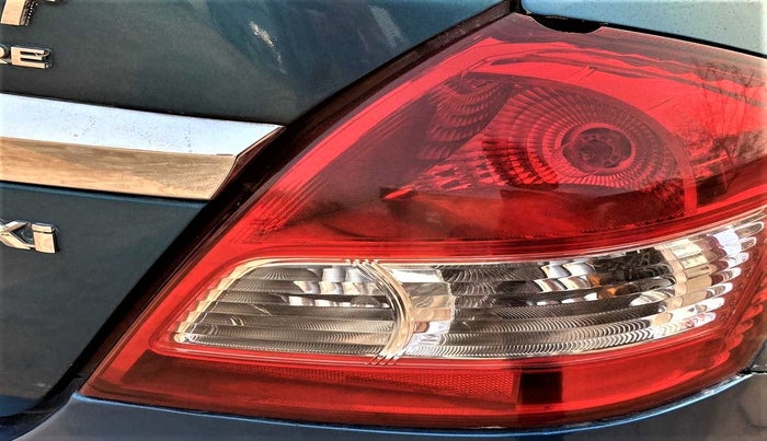 2014 Maruti Swift Dzire VXI, Petrol, Manual, 70,062 km, Right tail light - Minor damage