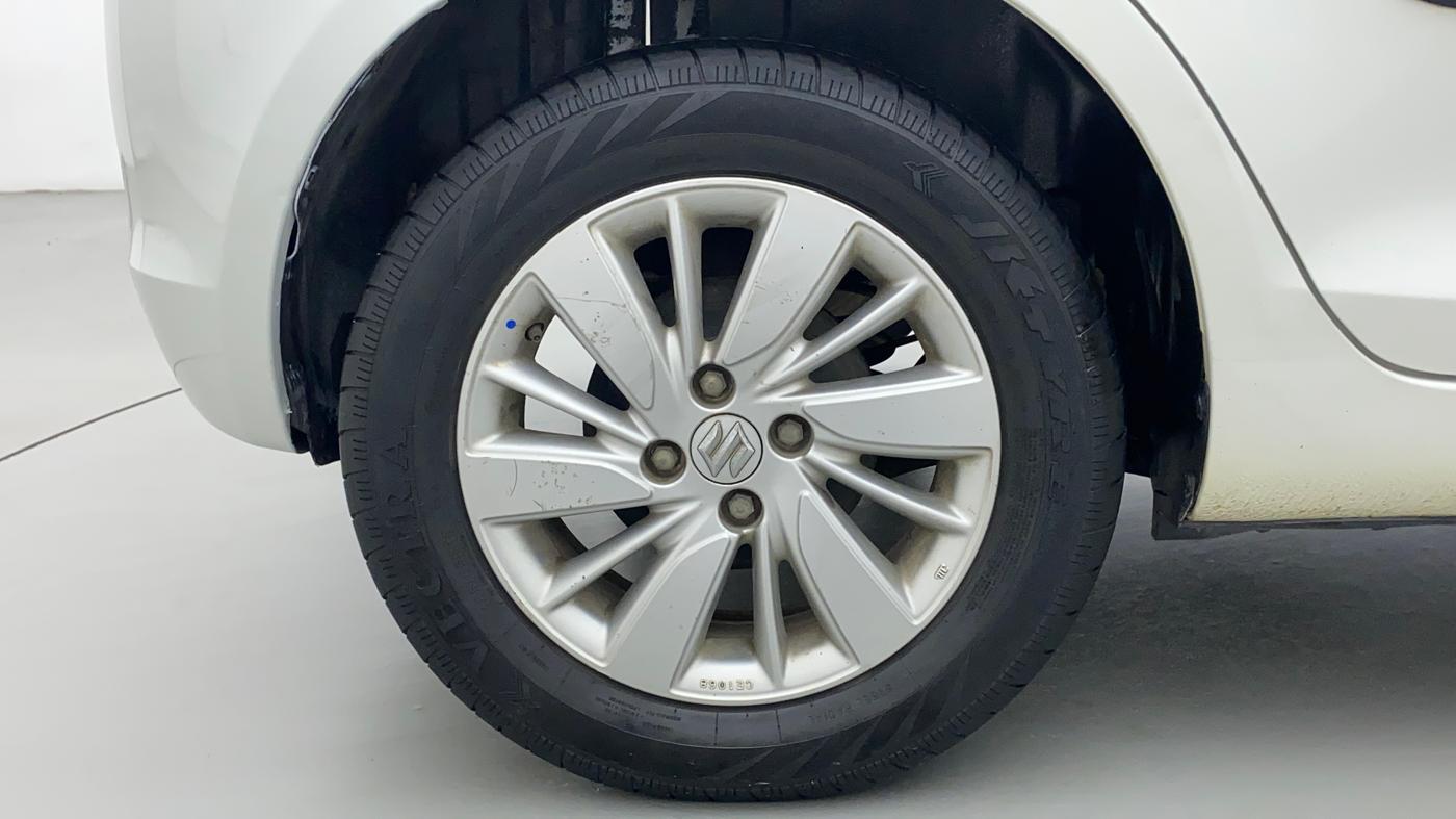 2017 Maruti Swift ZXI, Petrol, Manual, 68,083 km, Right Rear Wheel