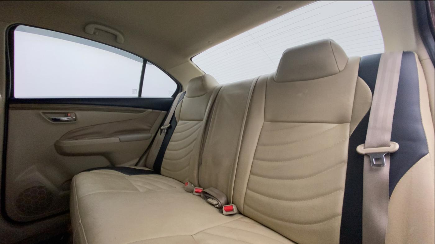 2018 Maruti Ciaz SIGMA 1.5 SHVS MT  PETROL, Petrol, Manual, 47,680 km, Right Side Rear Door Cabin