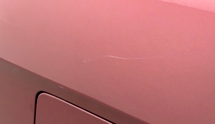 2018 Maruti Ciaz SIGMA 1.5 SHVS MT  PETROL, Petrol, Manual, 47,680 km, Left quarter panel - Minor scratches