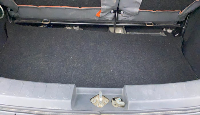 2013 Maruti Ritz VXI, Petrol, Manual, 41,529 km, Boot Inside
