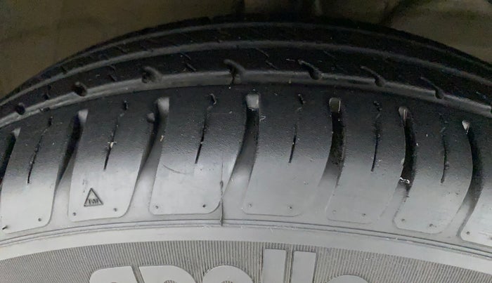 2022 Maruti Swift VXI, Petrol, Manual, 9,524 km, Right Front Tyre Tread