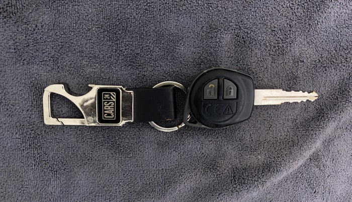 2018 Maruti Swift VXI, Petrol, Manual, 53,101 km, Key Close Up
