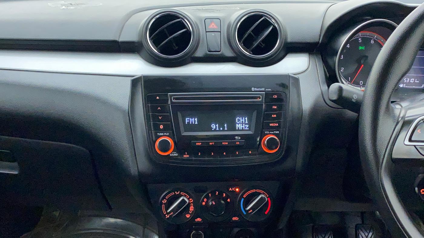 2018 Maruti Swift VXI, Petrol, Manual, 53,101 km, Air Conditioner