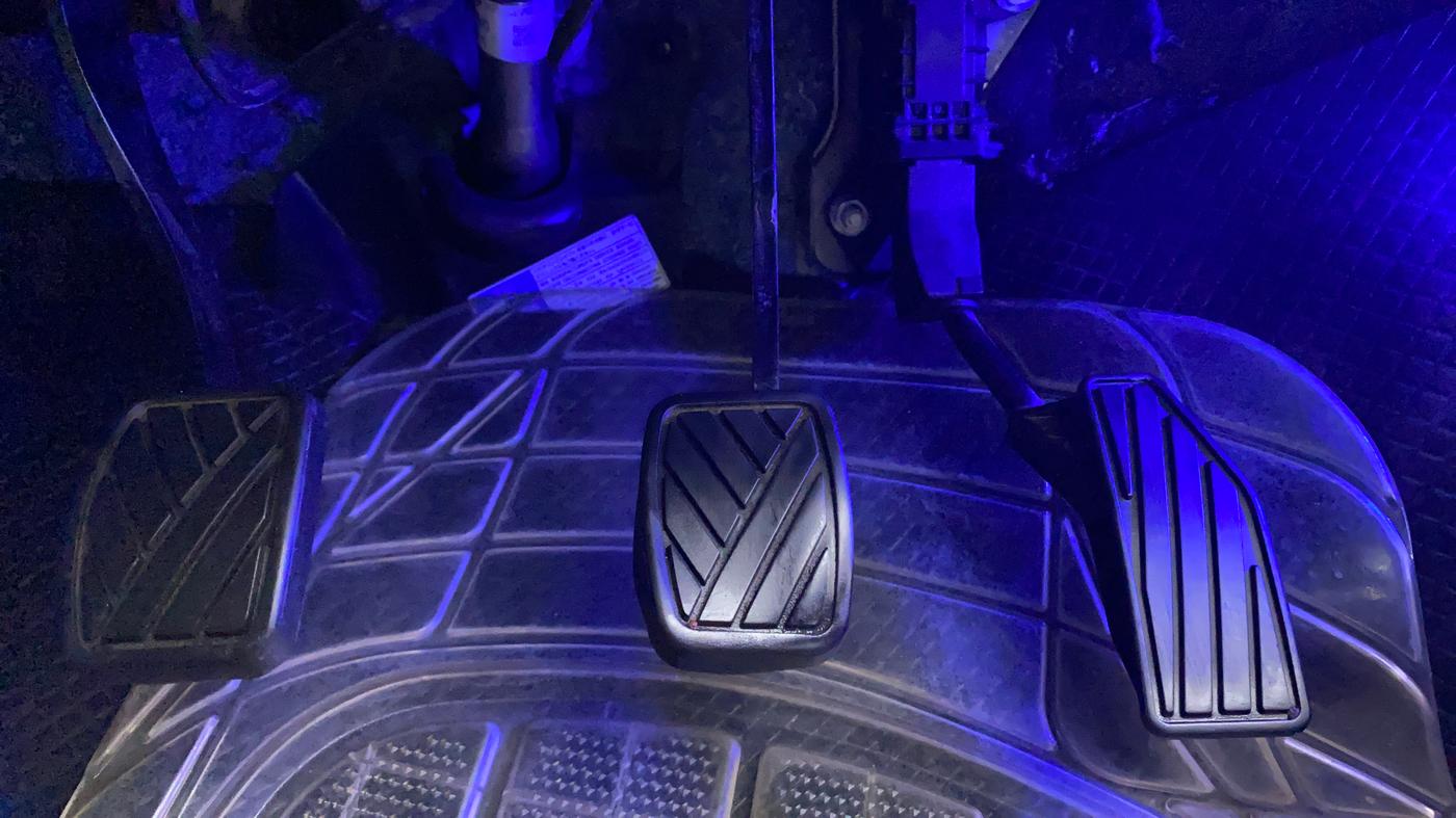 2018 Maruti Swift VXI, Petrol, Manual, 53,101 km, Pedals