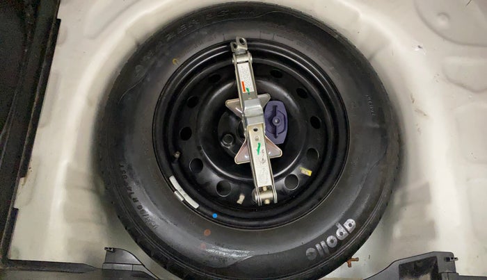 2018 Maruti Swift VXI, Petrol, Manual, 53,101 km, Dicky (Boot door) - Jack/Tool not available