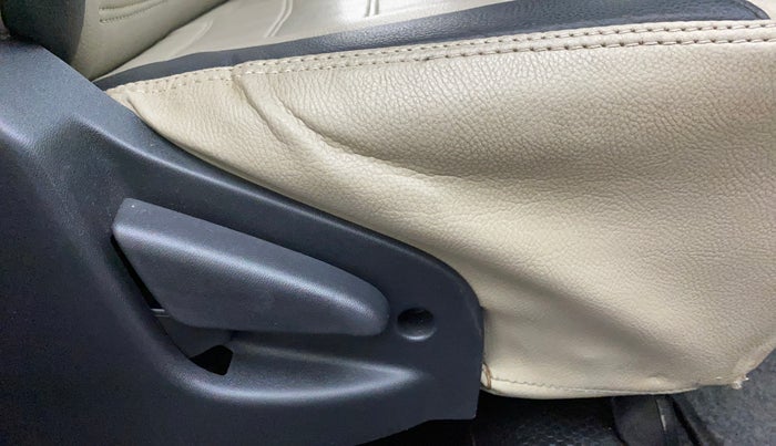 2019 Datsun Go T, Petrol, Manual, 79,625 km, Driver Side Adjustment Panel