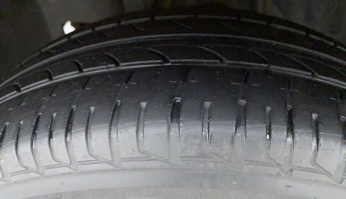 2019 Datsun Go T, Petrol, Manual, 79,625 km, Left Front Tyre Tread