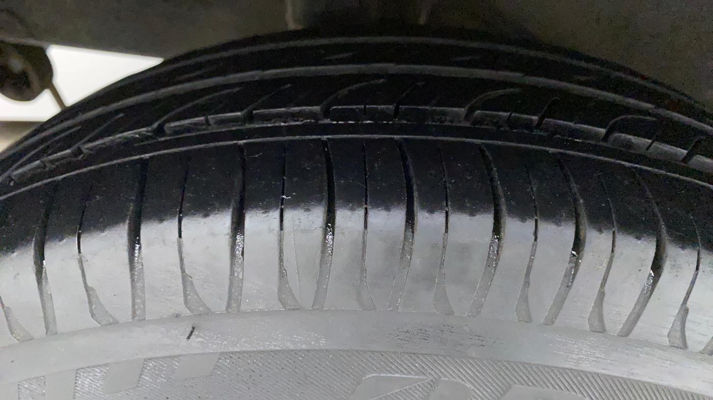 2019 Datsun Go T, Petrol, Manual, 79,625 km, Right Rear Tyre Tread