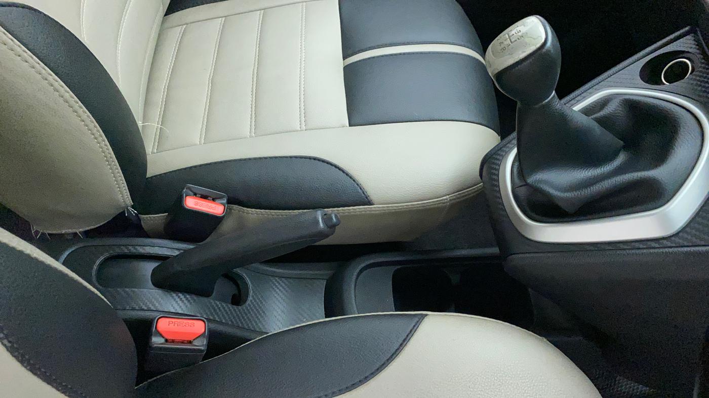 2019 Datsun Go T, Petrol, Manual, 79,625 km, Gear Lever