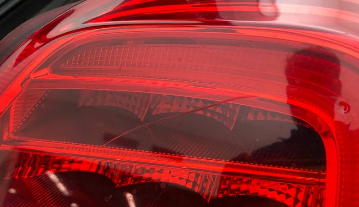 2019 Maruti Swift VXI, Petrol, Manual, 15,969 km, Right tail light - Minor scratches