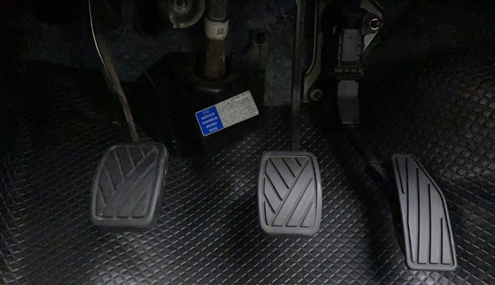 2019 Maruti Swift VXI, Petrol, Manual, 15,969 km, Pedals