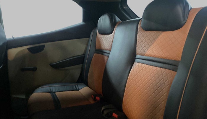 2014 Hyundai Eon ERA +, Petrol, Manual, 90,840 km, Right Side Rear Door Cabin