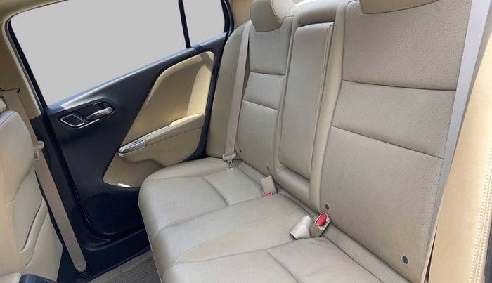 2017 Honda City 1.5L I-VTEC VX CVT, Petrol, Automatic, 40,753 km, Right Side Rear Door Cabin
