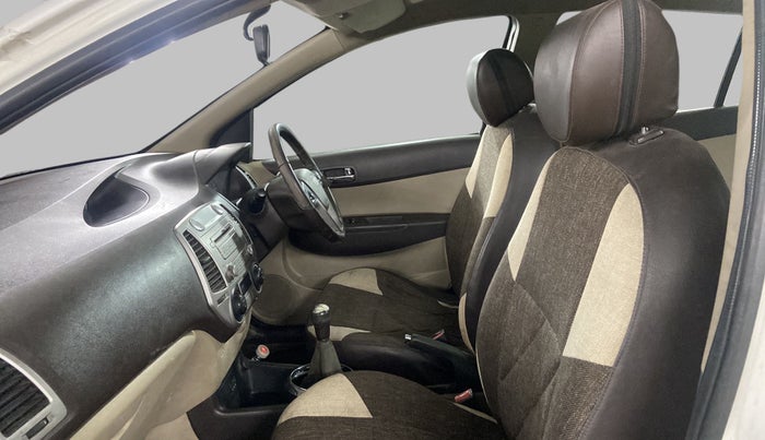 2010 Hyundai i20 SPORTZ (O) 1.2, Petrol, Manual, 64,580 km, Right Side Front Door Cabin