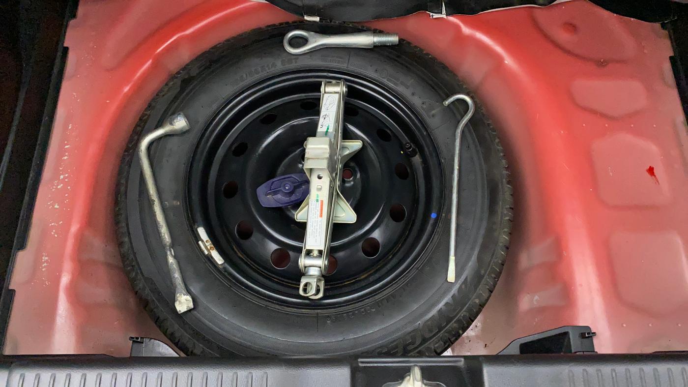 2019 Maruti Swift VXI, Petrol, Manual, 29,270 km, Spare Tyre
