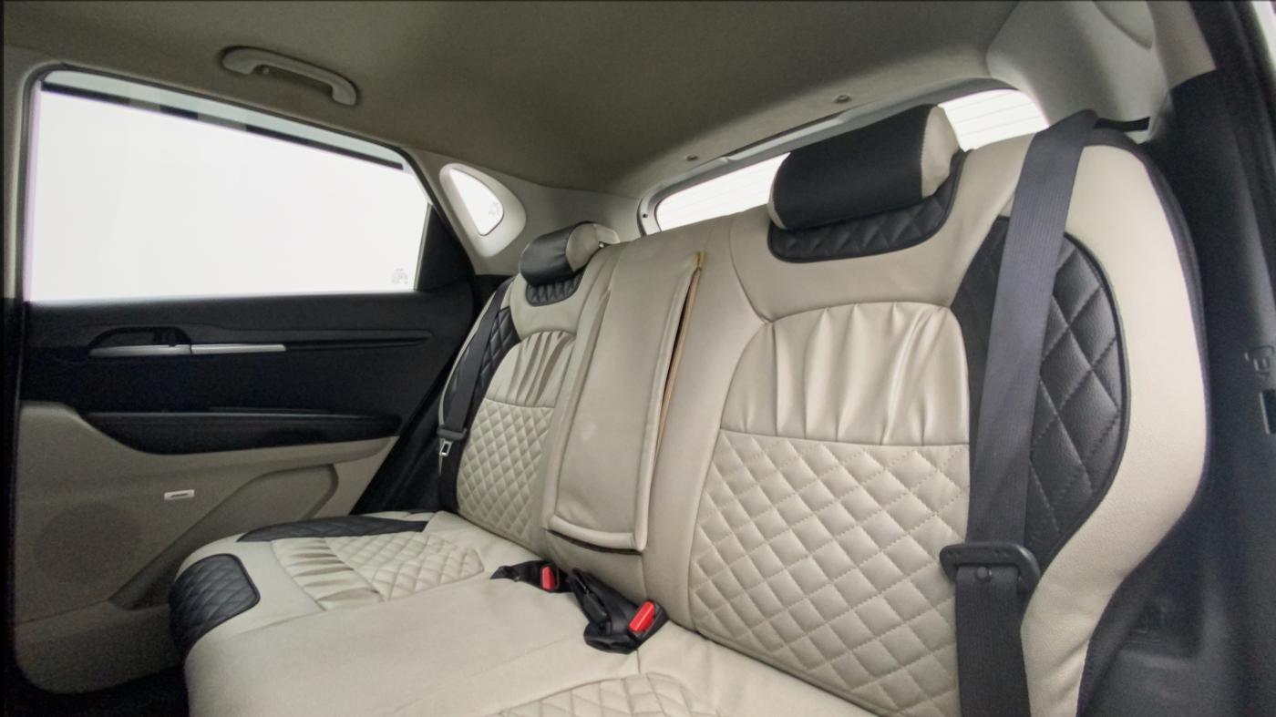 2021 KIA SONET HTX PLUS 1.5, Diesel, Manual, 51,666 km, Right Side Rear Door Cabin