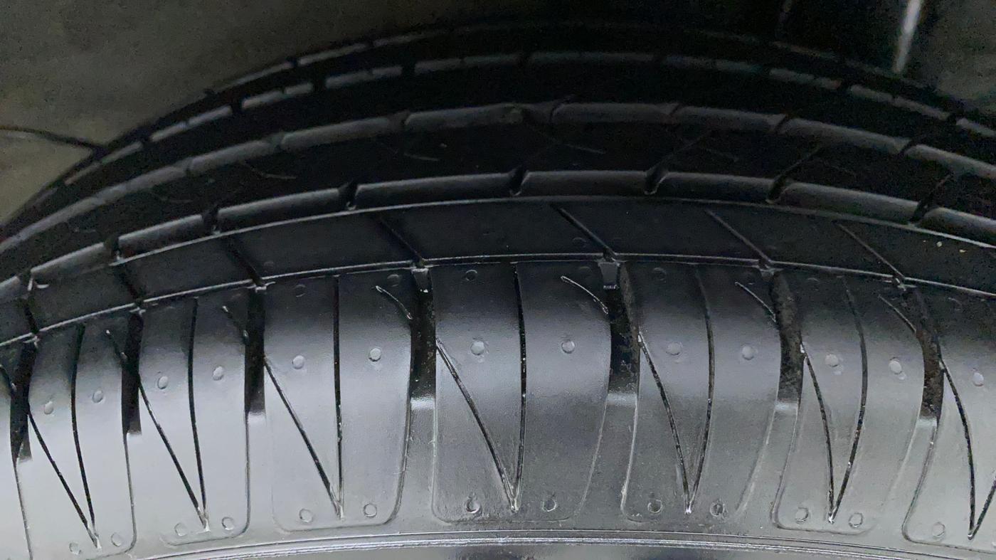 2021 KIA SONET HTX PLUS 1.5, Diesel, Manual, 51,666 km, Left Rear Tyre Tread