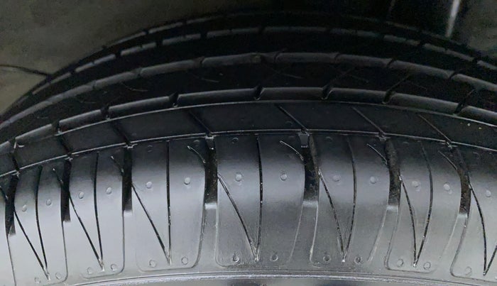 2021 KIA SONET HTX PLUS 1.5, Diesel, Manual, 51,666 km, Left Rear Tyre Tread