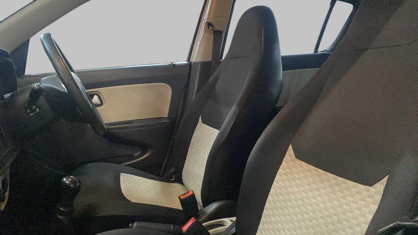 2019 Maruti Alto LXI, Petrol, Manual, 83,611 km, Right Side Front Door Cabin
