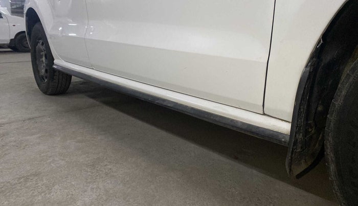 2020 Volkswagen Polo TRENDLINE 1.0L, Petrol, Manual, 45,550 km, Right running board - Minor scratches