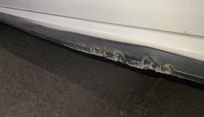 2020 Volkswagen Polo TRENDLINE 1.0L, Petrol, Manual, 45,550 km, Left running board - Cladding has minor damage