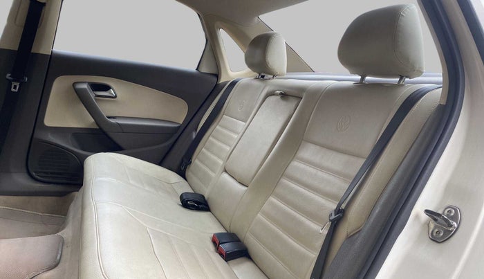 2013 Volkswagen Vento COMFORTLINE DIESEL, Diesel, Manual, 99,023 km, Right Side Rear Door Cabin