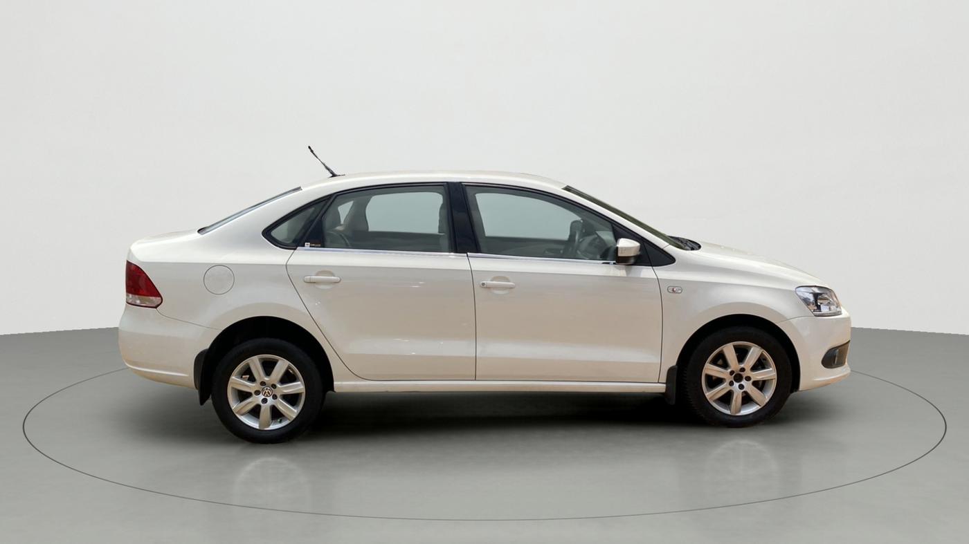 2013 Volkswagen Vento COMFORTLINE DIESEL, Diesel, Manual, 99,023 km, Right Side View