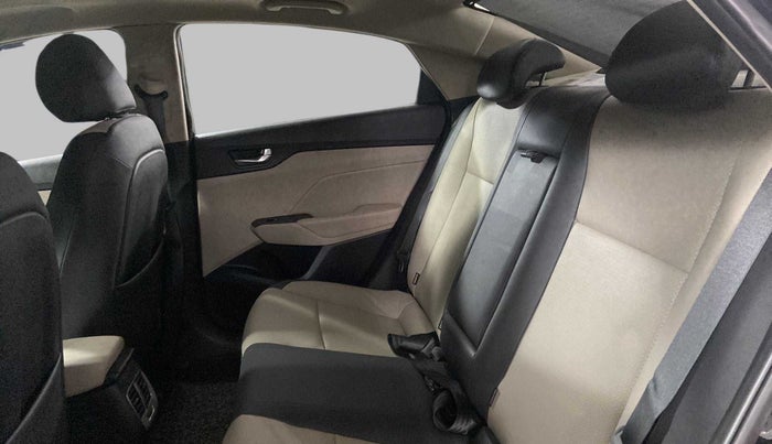 2021 Hyundai Verna SX (O)1.5 VTVT, Petrol, Manual, 13,118 km, Right Side Rear Door Cabin