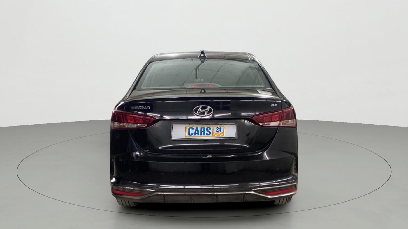 2021 Hyundai Verna SX (O)1.5 VTVT, Petrol, Manual, 13,118 km, Back/Rear