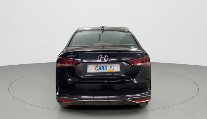 2021 Hyundai Verna SX (O)1.5 VTVT, Petrol, Manual, 13,118 km, Back/Rear