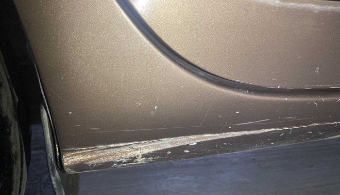 2017 Maruti Dzire VXI, Petrol, Manual, 77,569 km, Right running board - Slightly dented