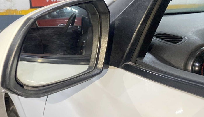 2021 Hyundai AURA SX+ 1.0 TURBO GDI MT, Petrol, Manual, 24,850 km, Left rear-view mirror - Minor folding noise