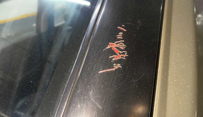 2016 Maruti Vitara Brezza VDI (O), Diesel, Manual, 79,819 km, Left A pillar - Minor scratches