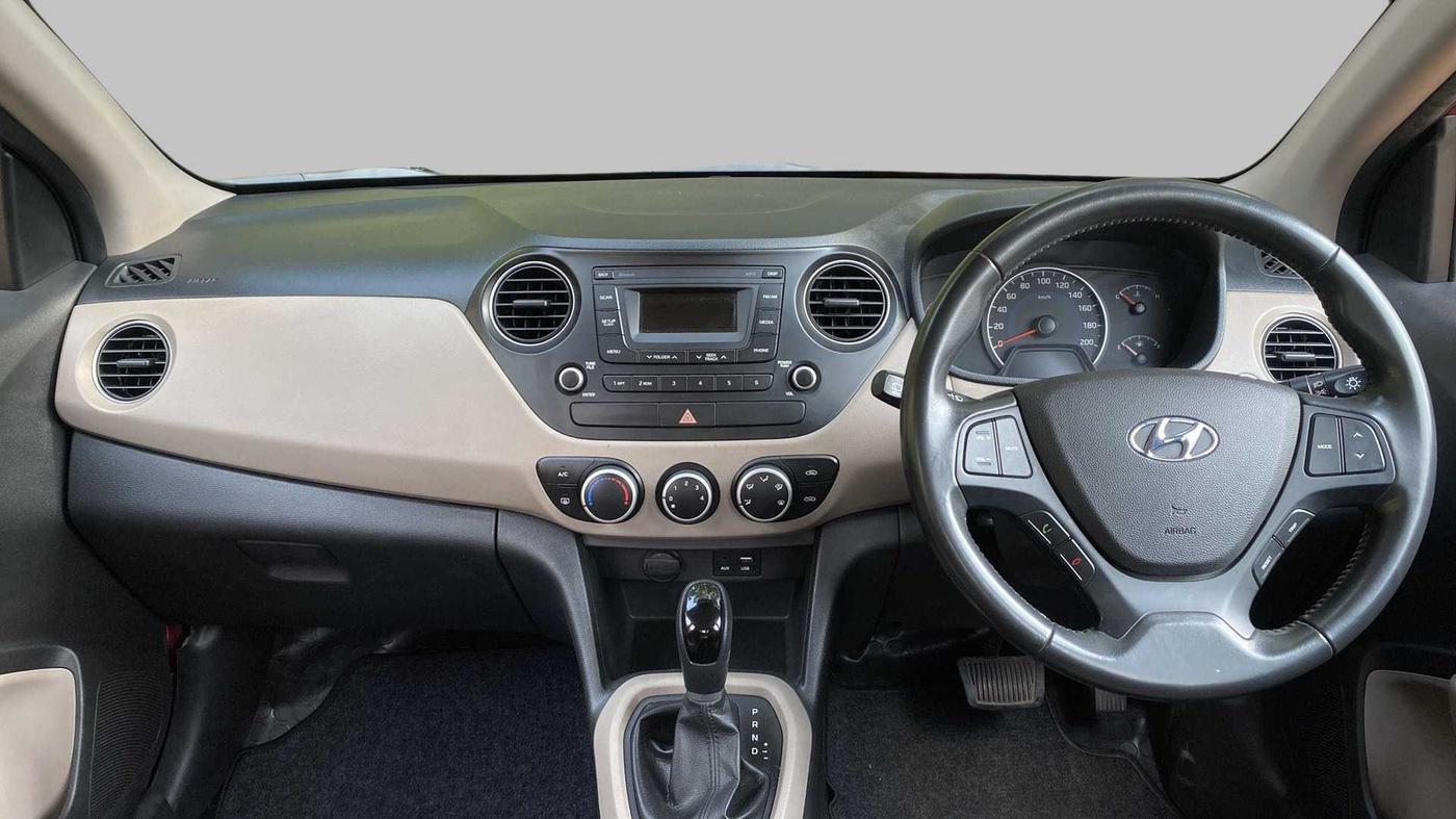 2016 Hyundai Grand i10 ASTA (O) AT 1.2 KAPPA VTVT, Petrol, Automatic, 52,073 km, Dashboard