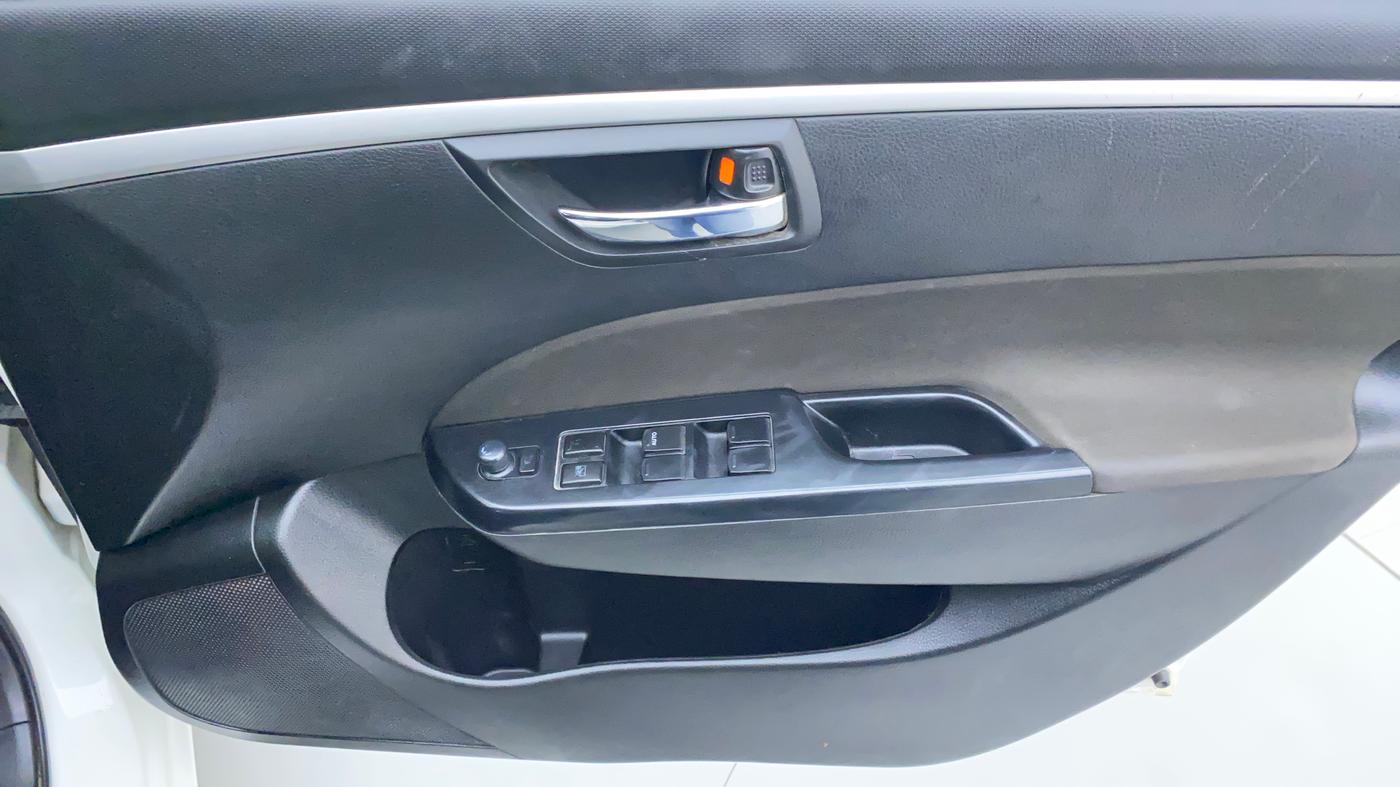 2017 Maruti Swift VXI, Petrol, Manual, 53,486 km, Driver Side Door Panels Control