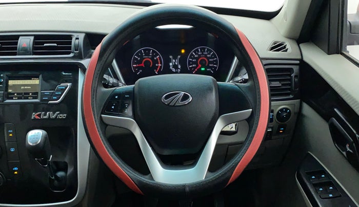 2016 Mahindra Kuv100 K8 6 STR, Petrol, Manual, 45,114 km, Steering Wheel Close Up