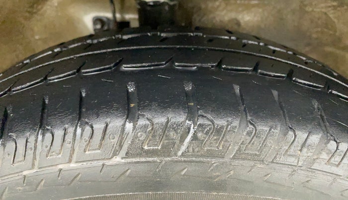 2018 Maruti Wagon R 1.0 LXI, Petrol, Manual, 30,644 km, Right Front Tyre Tread