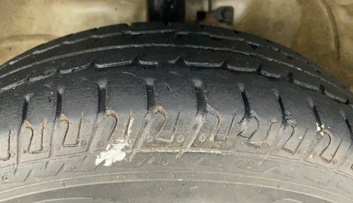 2018 Maruti Wagon R 1.0 LXI, Petrol, Manual, 30,644 km, Left Front Tyre Tread