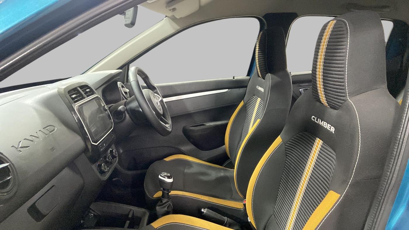 2022 Renault Kwid CLIMBER MT 1.0, Petrol, Manual, 6,624 km, Right Side Front Door Cabin