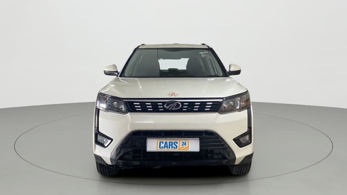 2021 Mahindra XUV300 W6 1.2 PETROL, Petrol, Manual, 77,621 km, Front