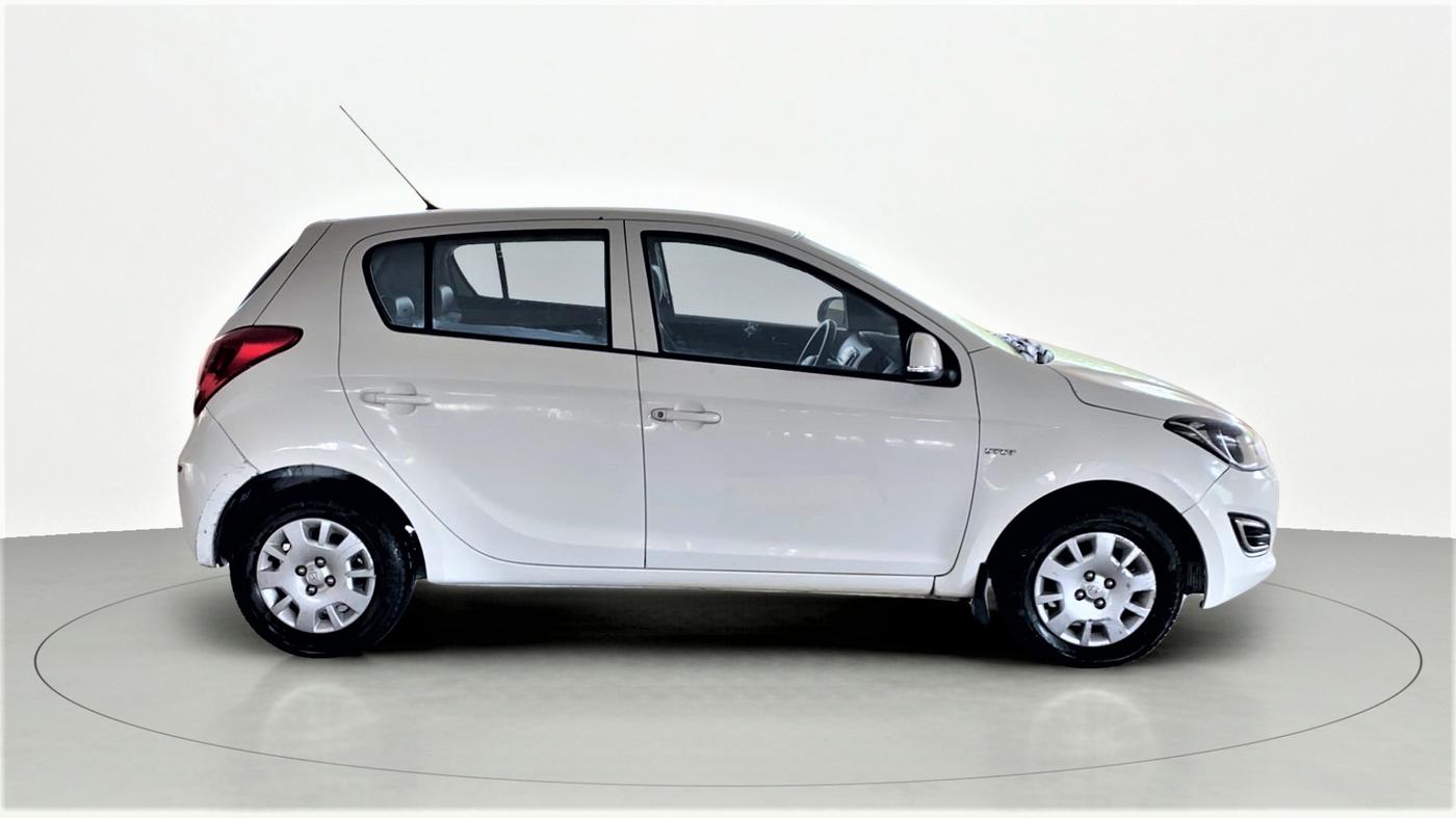 2012 Hyundai i20 MAGNA (O) 1.2, Petrol, Manual, 44,464 km, Right Side View