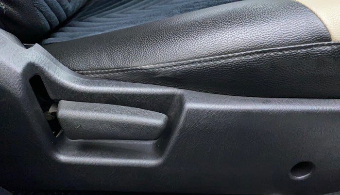 2020 Maruti Alto VXI, Petrol, Manual, 35,551 km, Driver Side Adjustment Panel
