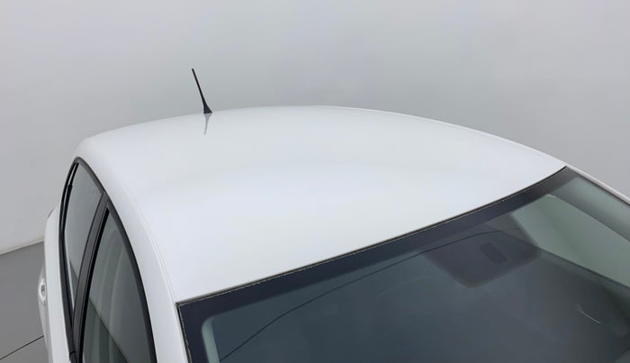 2017 Volkswagen Polo COMFORTLINE 1.2L, Petrol, Manual, 65,366 km, Roof