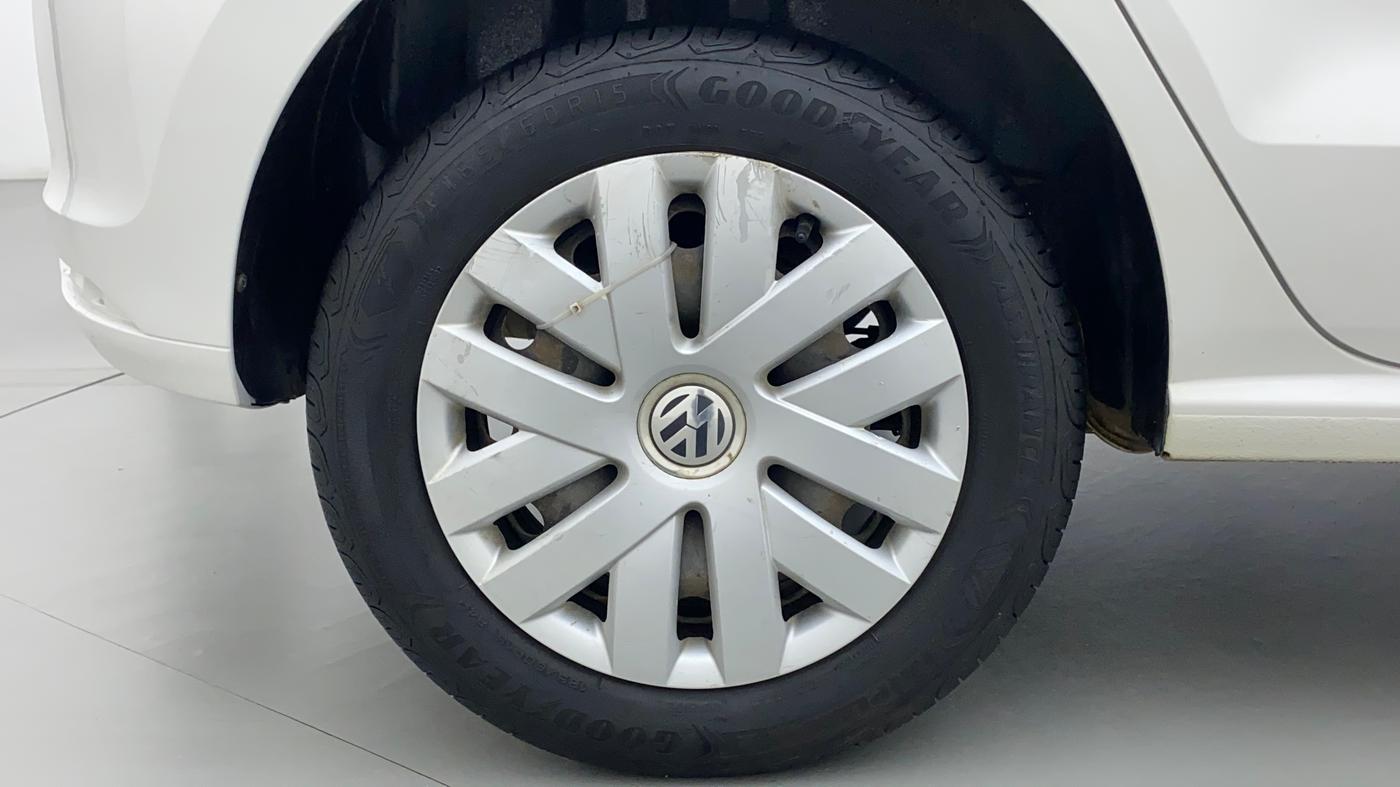 2017 Volkswagen Polo COMFORTLINE 1.2L, Petrol, Manual, 65,366 km, Right Rear Wheel