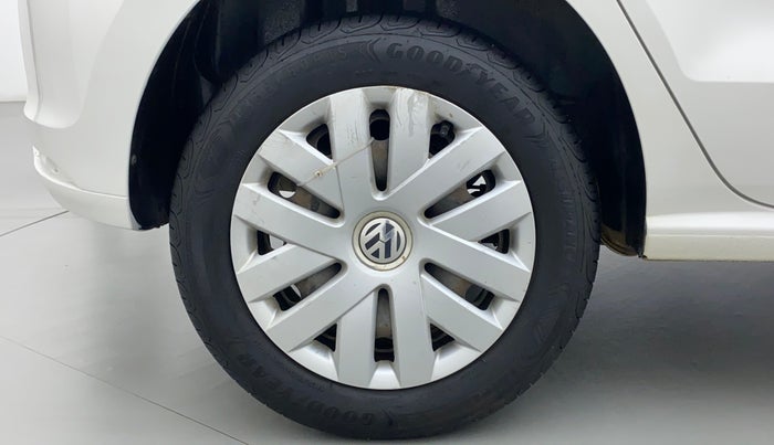 2017 Volkswagen Polo COMFORTLINE 1.2L, Petrol, Manual, 65,366 km, Right Rear Wheel