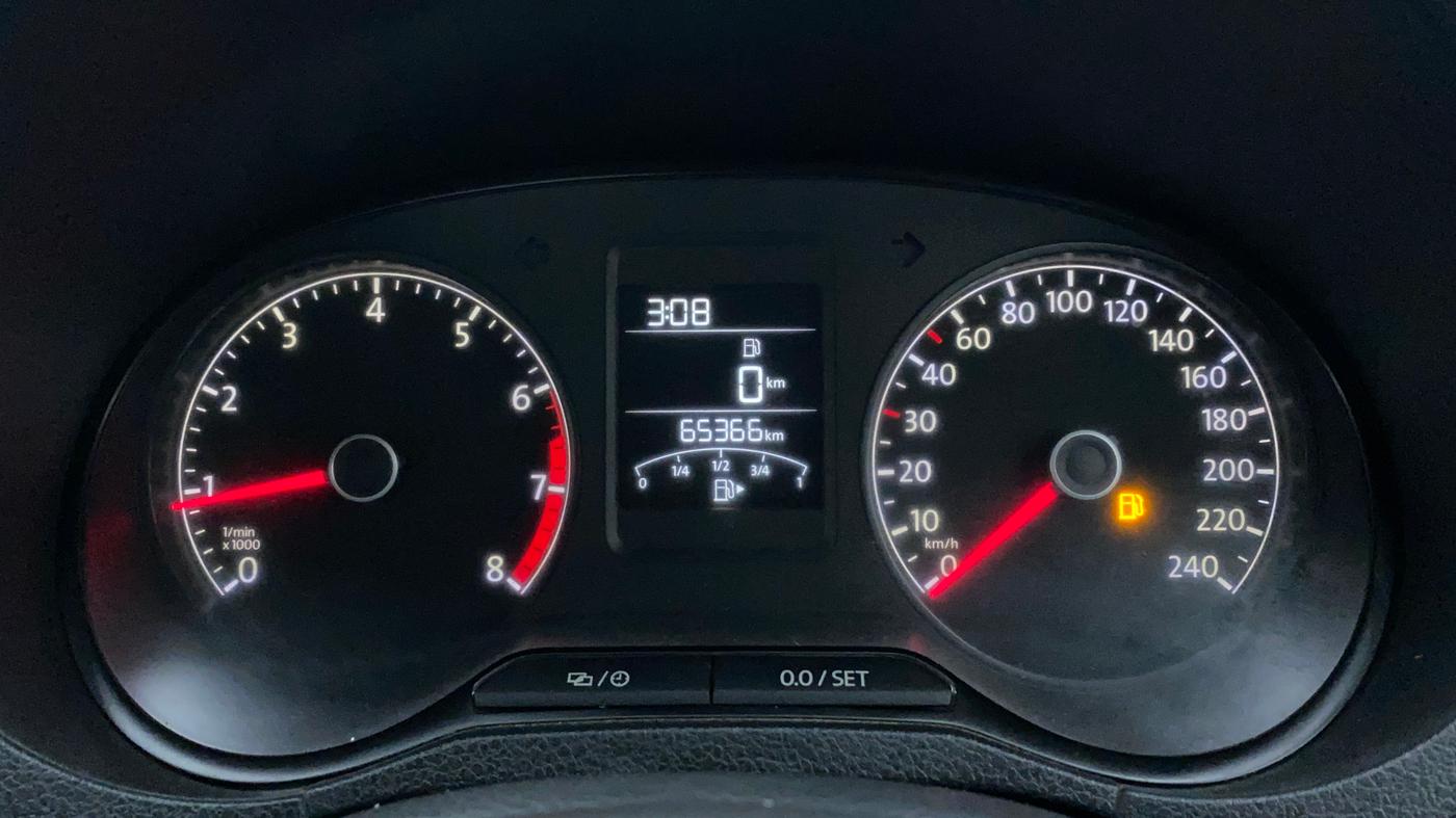 2017 Volkswagen Polo COMFORTLINE 1.2L, Petrol, Manual, 65,366 km, Odometer Image